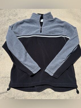 Old Navy Gray and Black Quarter-Zip Fleece Pullover